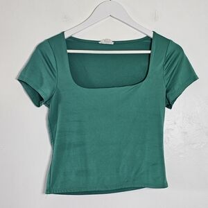 Elegant Green Square Neck Crop Top